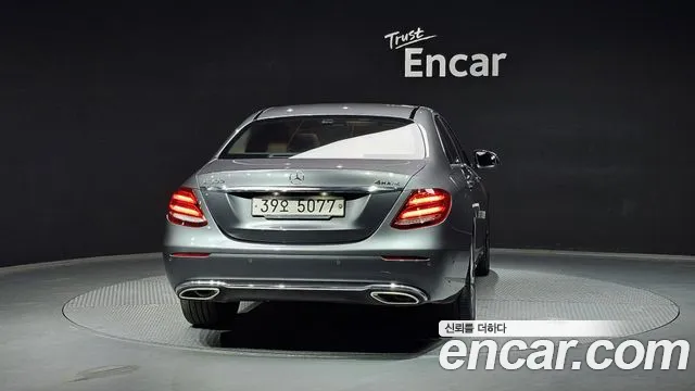 Mercedes-Benz E-Class 2019 — фото 4
