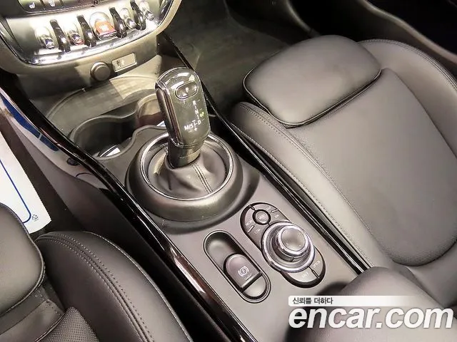 Mini Clubman 2022 — фото 11
