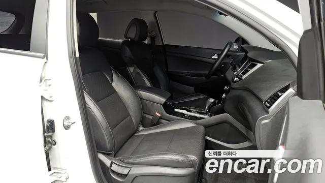 Hyundai Tucson 2017 — фото 10