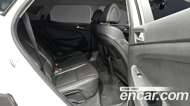 Hyundai Tucson 2017 — фото 11