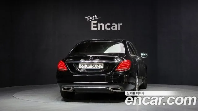 Mercedes-Benz C-Class 2018 — фото 4