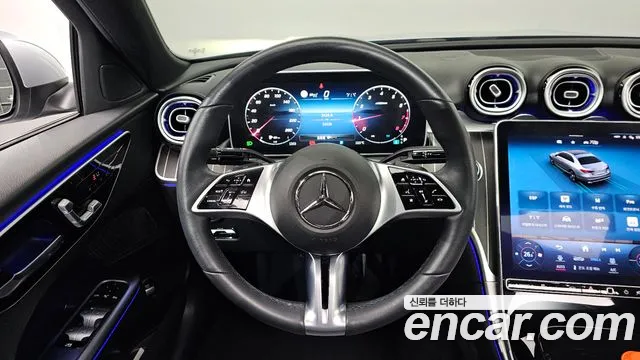 Mercedes-Benz C-Class 2023 — фото 13