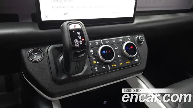 Land Rover Defender 2025 — фото 9