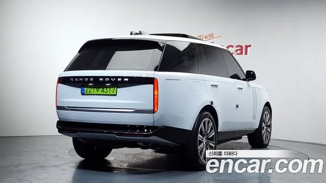 Land Rover Range Rover 2025 — фото 2