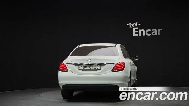 Mercedes-Benz C-Class 2016 — фото 4