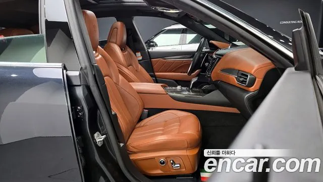 Maserati Levante 2021 — фото 10