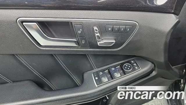 Mercedes-Benz E-Class 2016 — фото 20