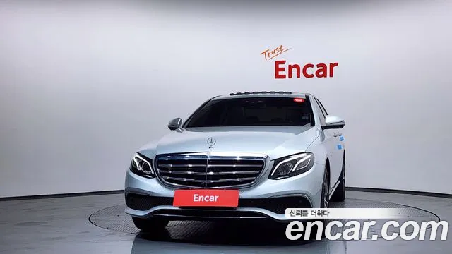 Mercedes-Benz E-Class 2020 — фото 3