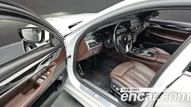 BMW 7-Series 2019 — фото 12