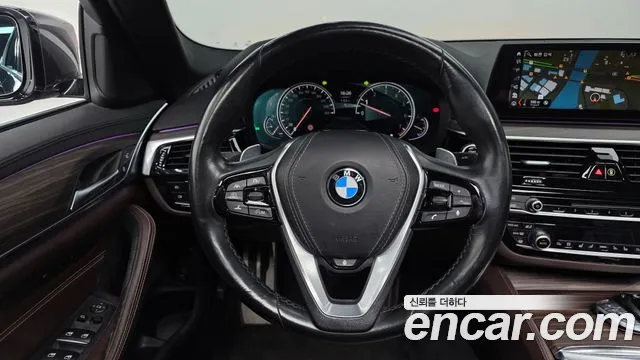 BMW 5-Series 2018 — фото 13