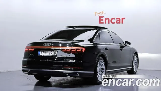 Audi A8 2021 — фото 2