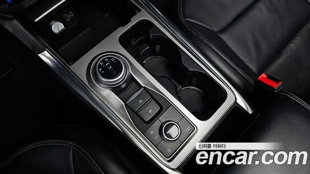 Ford Explorer 2020 — фото 9