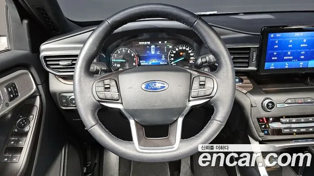 Ford Explorer 2020 — фото 14