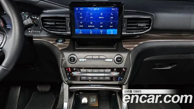 Ford Explorer 2020 — фото 16