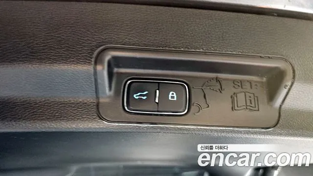 Ford Explorer 2020 — фото 20