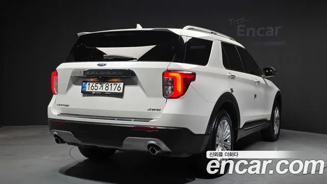 Ford Explorer 2022 — фото 2