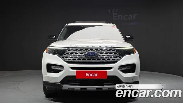 Ford Explorer 2022 — фото 3