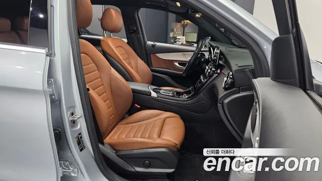 Mercedes-Benz GLC-Class 2022 — фото 11