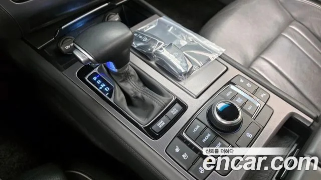Hyundai Genesis 2015 — фото 9