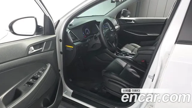 Hyundai Tucson 2018 — фото 11