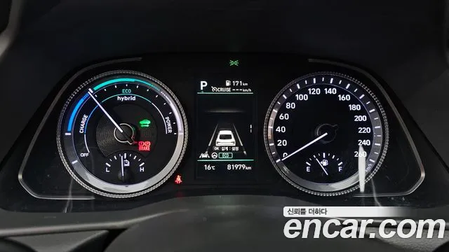 Hyundai Sonata 2022 — фото 8