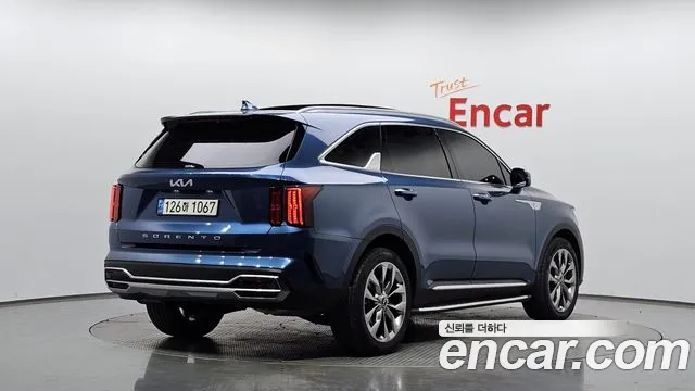 Kia Sorento 2022 — фото 1