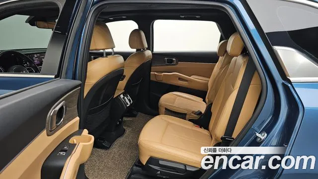 Kia Sorento 2022 — фото 10