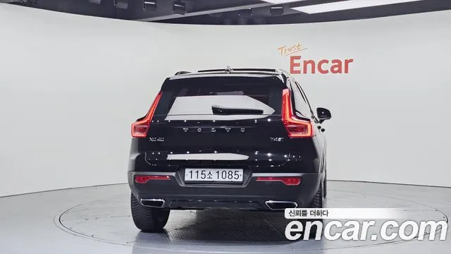 Volvo XC40 2020 — фото 4