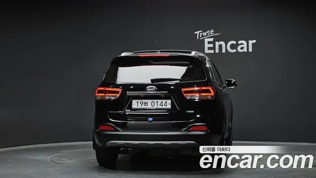 Kia Sorento 2016 — фото 4