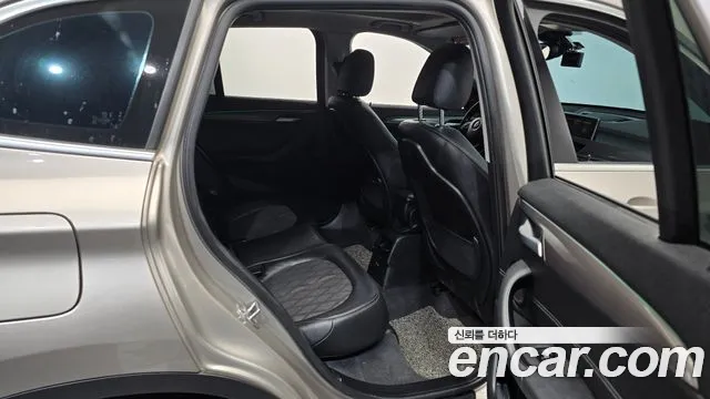 BMW X1 2021 — фото 12