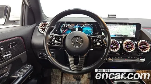 Mercedes-Benz EQA 2021 — фото 13