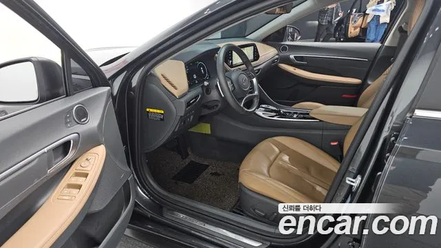 Hyundai Sonata 2020 — фото 11