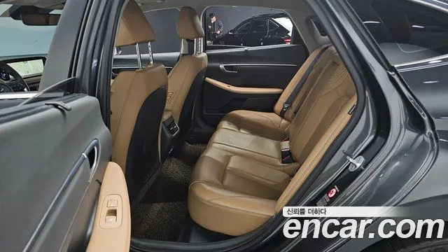 Hyundai Sonata 2020 — фото 12