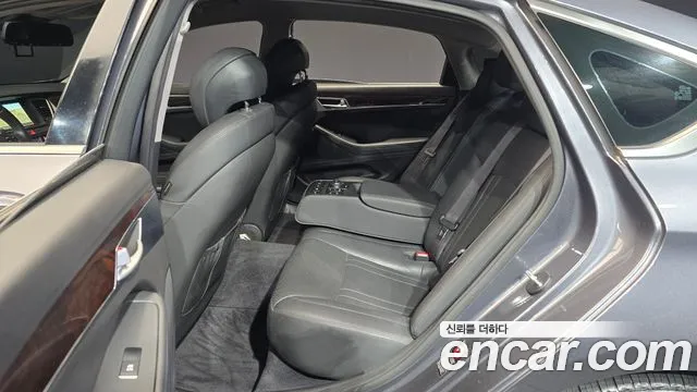 Hyundai Genesis 2016 — фото 12