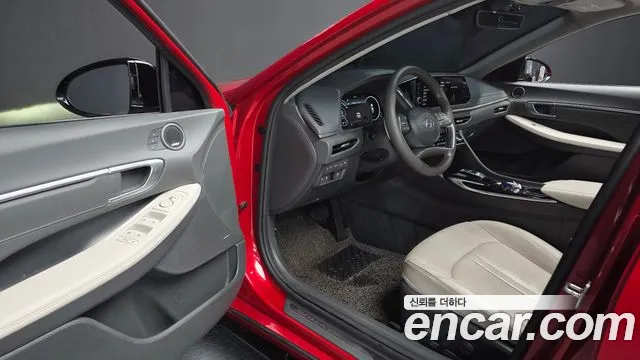 Hyundai Sonata 2021 — фото 10