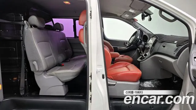 Hyundai Starex 2014 — фото 10