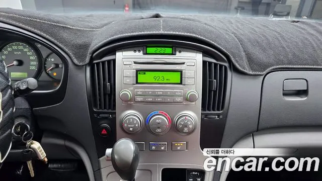 Hyundai Starex 2014 — фото 15