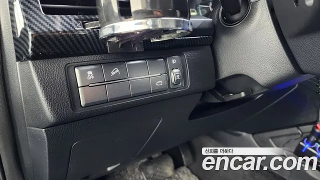 KG_Mobility_Ssangyong Rexton 2018 — фото 14