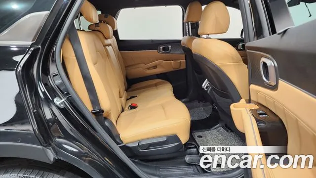 Kia Sorento 2022 — фото 12