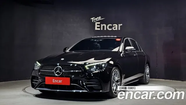 Mercedes-Benz E-Class 2023 — фото 1