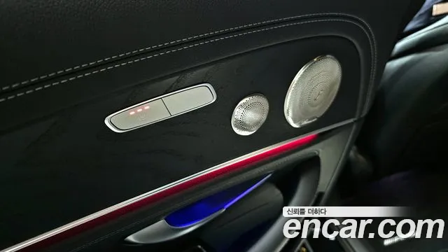 Mercedes-Benz E-Class 2023 — фото 17