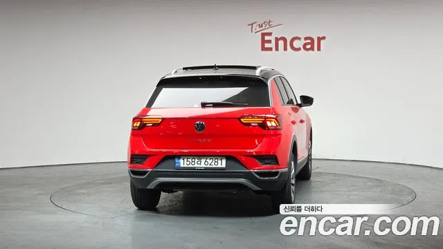 Volkswagen T-Roc 2022 — фото 4