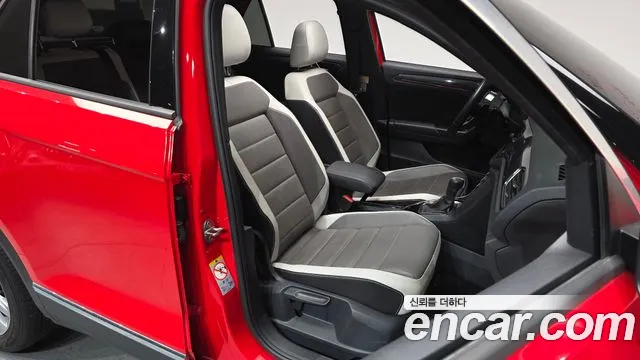 Volkswagen T-Roc 2022 — фото 11