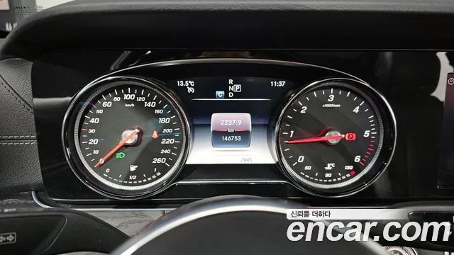 Mercedes-Benz E-Class 2020 — фото 8