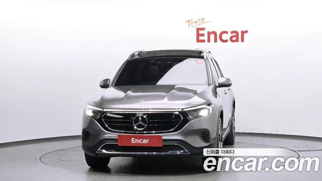 Mercedes-Benz EQB 2023 — фото 3