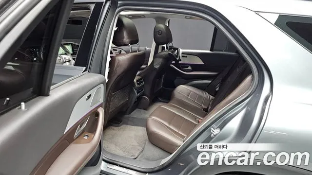 Mercedes-Benz GLE-Class 2020 — фото 11