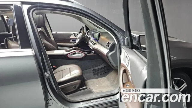Mercedes-Benz GLE-Class 2020 — фото 12