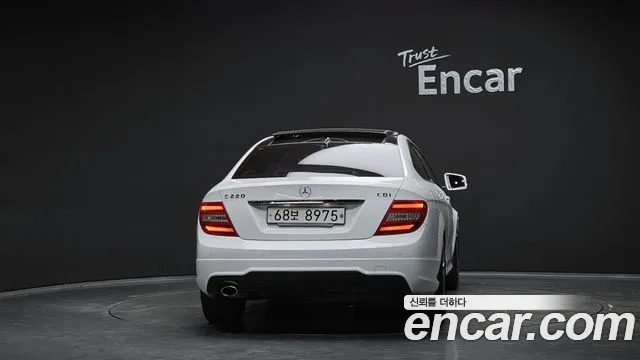 Mercedes-Benz C-Class 2015 — фото 4