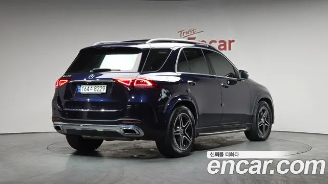 Mercedes-Benz GLE-Class 2021 — фото 1