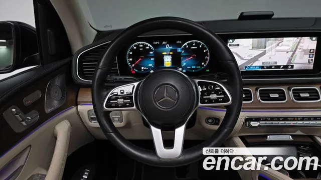Mercedes-Benz GLE-Class 2021 — фото 12